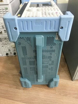 Анализатор спектра реального времени Tektronix RSA3303B (демонстрационный)